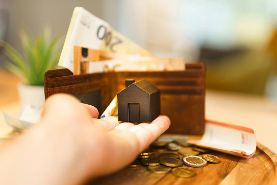 smart borrowers check value before they chase the loan