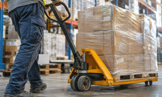 How to Choose a Heavy Duty Pallet Jack for Safer and More Efficient Material Handling