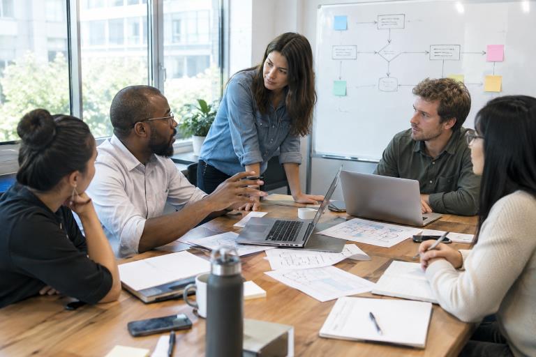 How to Design a Flexible Organization for AI Growth and Change