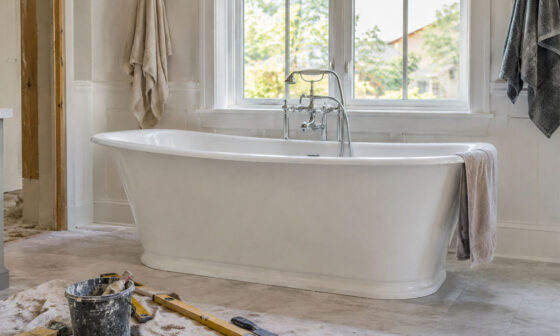 What to Consider Before Replacing Your Bathtub